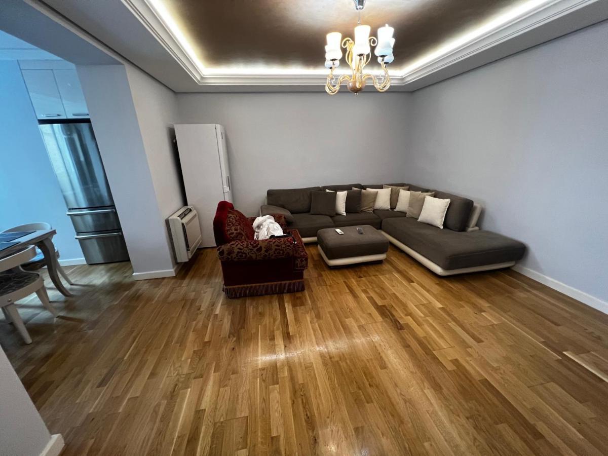 Апартаменты Tirana Center Экстерьер фото